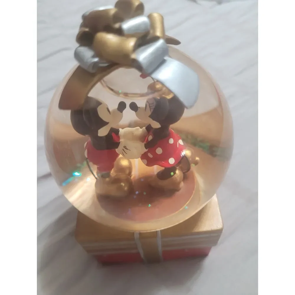 Disney Mickey & Minnie Mouse Snow Globe Gift Box Christmas Decoration‎
